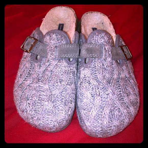 American Eagle Outfitters Shoes - American Eagle Slip-On Clogs